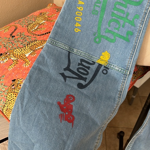Von Dutch Patch Print Jeans - Picture 4 of 11